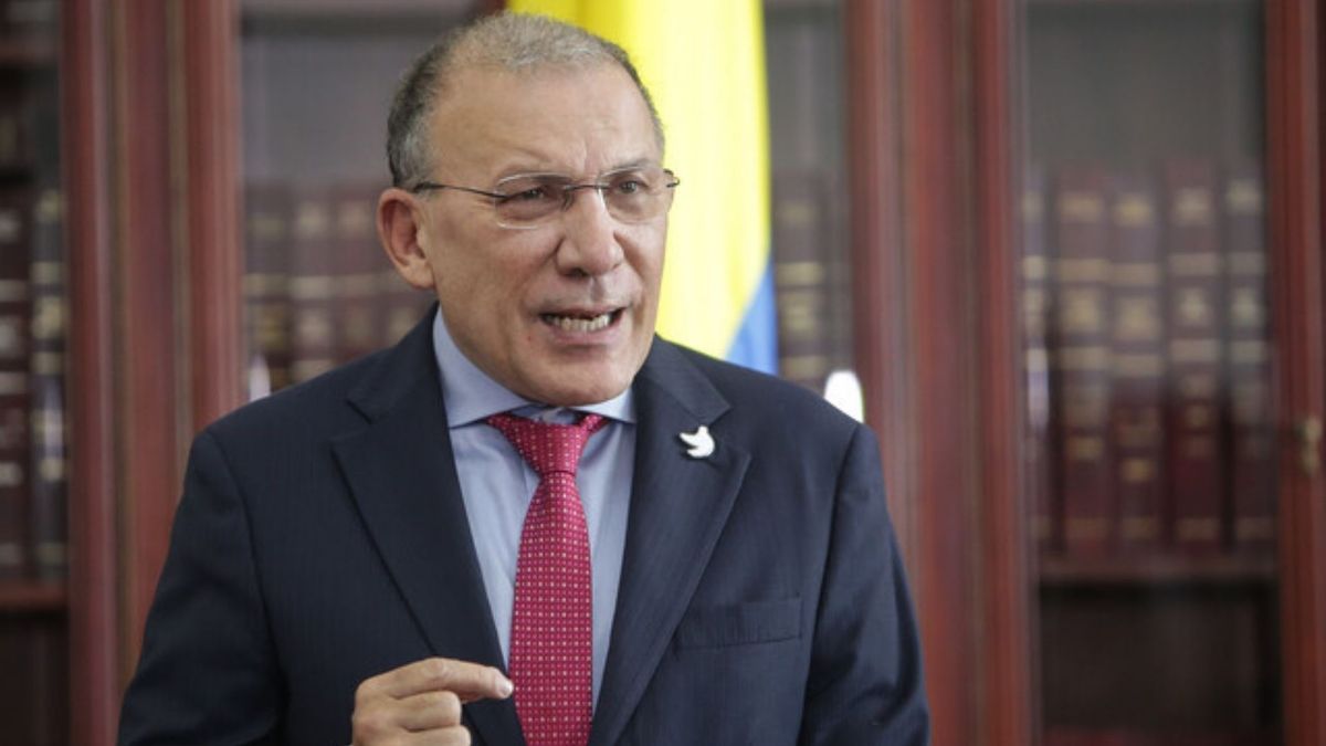 El exsenador Roy Barreras será candidato presidencial. Conozca su perfil político y sus propuestas.