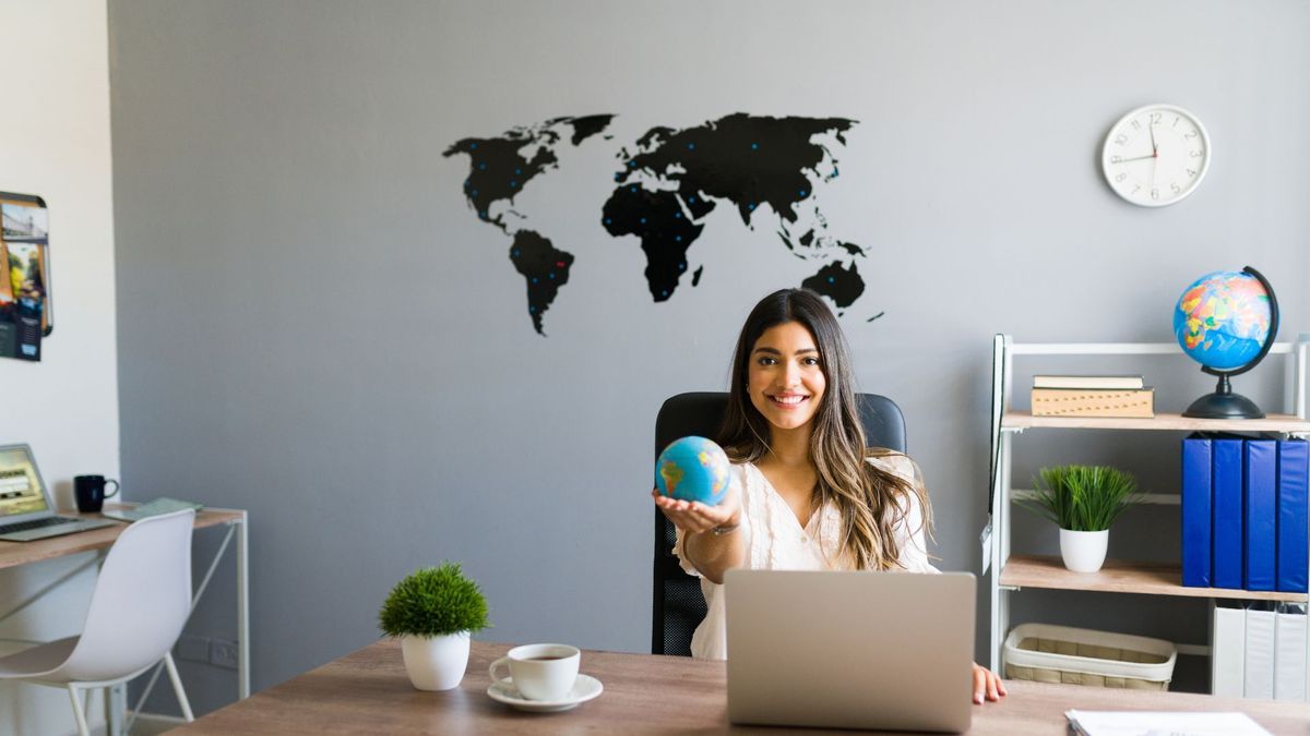 Emplearse en el exterior requiere cumplir ciertos requisitos.