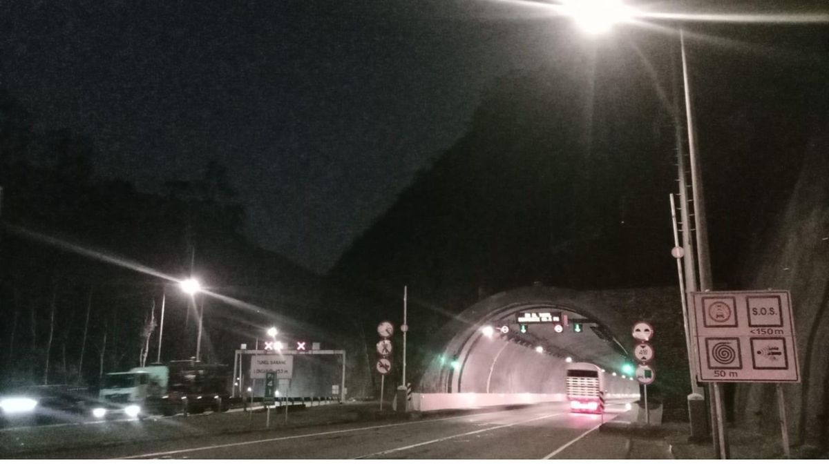 Túnel vía al llano.