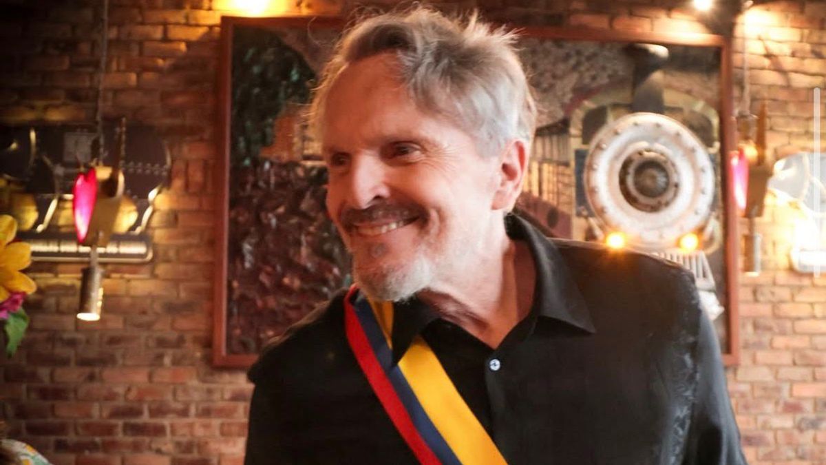Miguel Bosé en Bogotá previó a concierto en Movistar Arena
