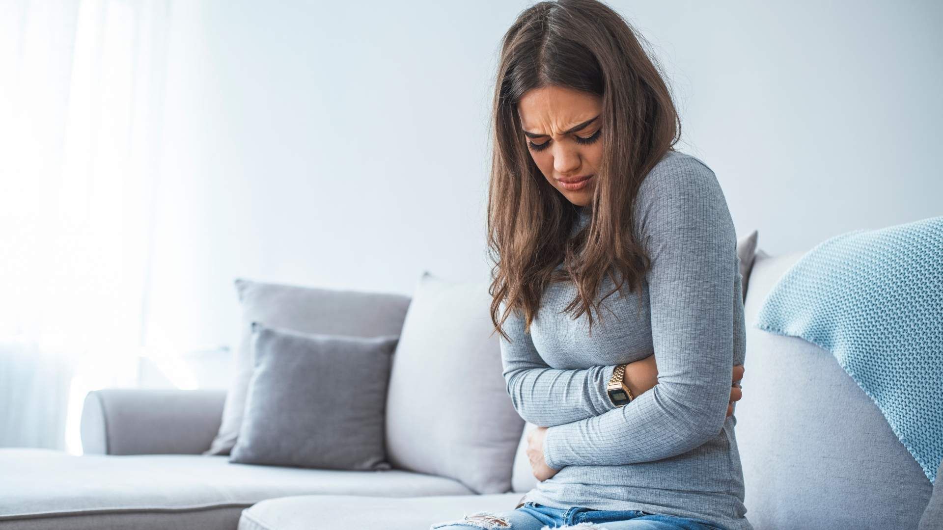 Algunos dolores abdominales pueden confundirse con problemas digestivos, pero requieren evaluación médica.