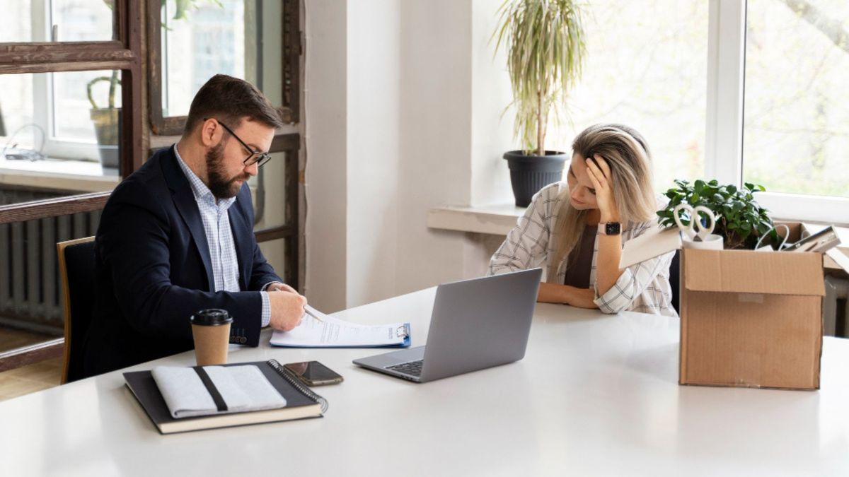 En el caso de los contratos a término fijo cuya duración sea menor a un año, la ley establece una regla de más.