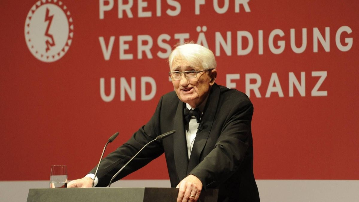 El filósofo Jürgen Habermas dedicó más de siete décadas al debate público en Alemania y Europa.