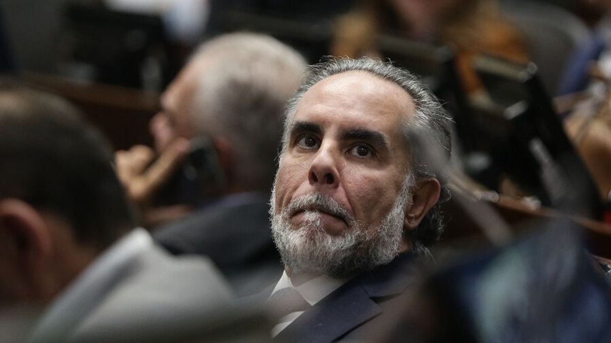 Benedetti insiste en auditoría al software electoral y defiende a Petro de señalamientos por participación en política