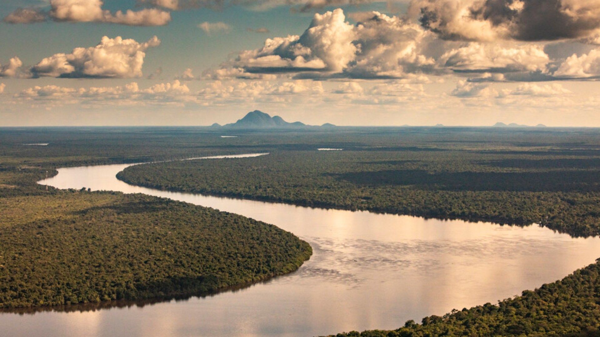Guainía es considerada la mayor reserva fluvial del mundo.