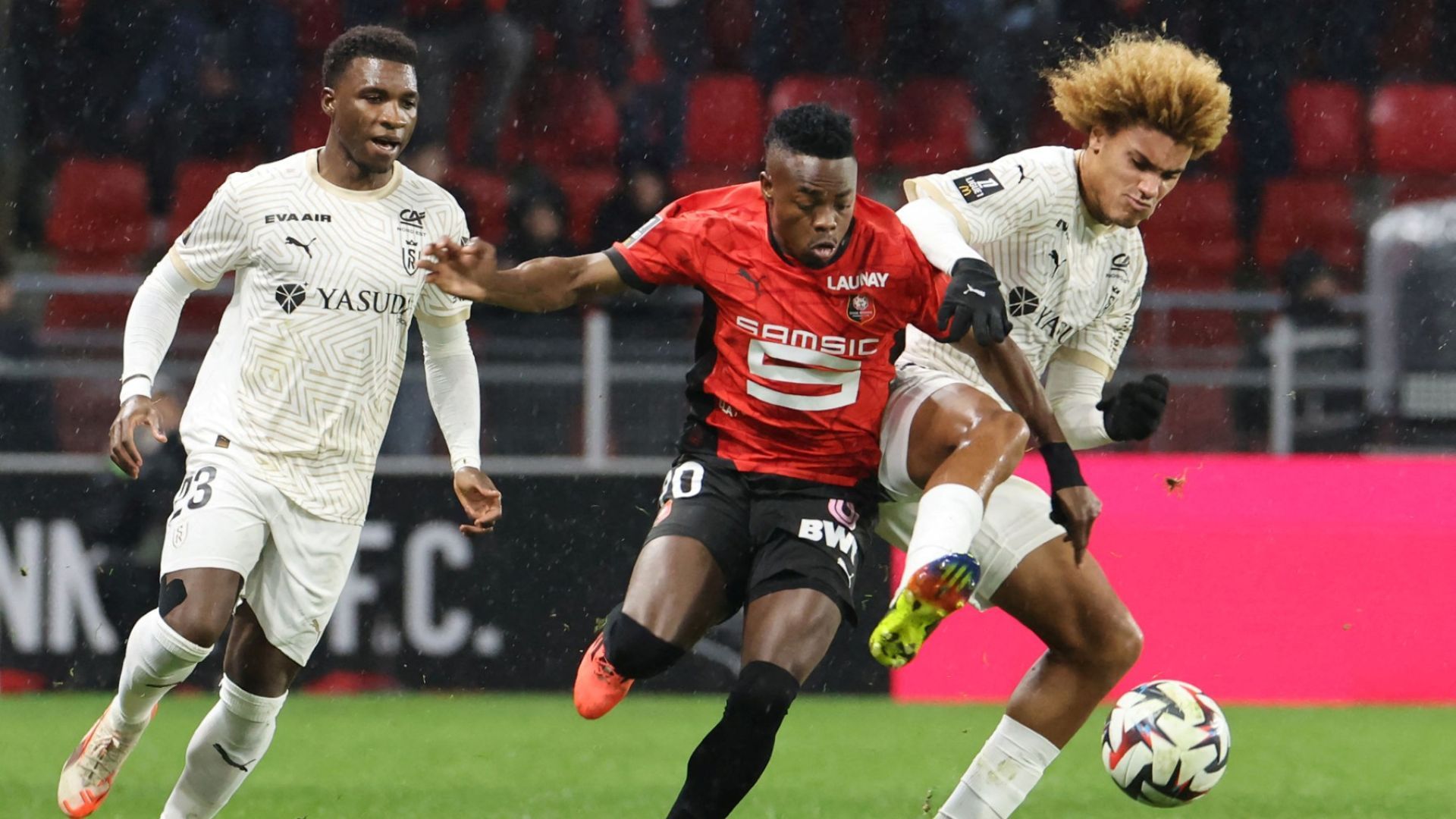 El delantero ya tuvo experiencia en Europa, siendo Francia, su primer destino.