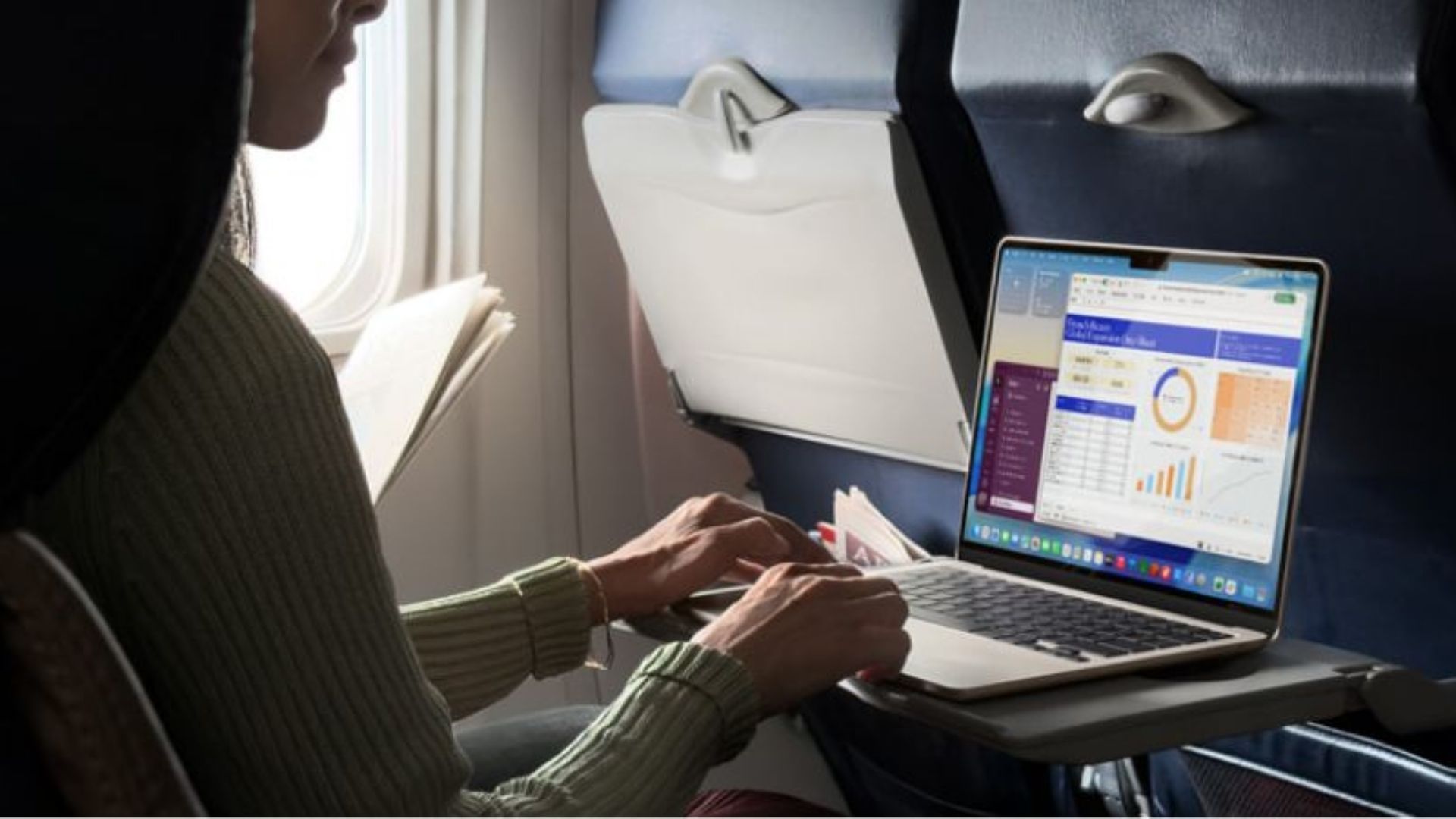 La MacBook Air M5 incorpora 16 GB de memoria y está orientada a productividad, multitarea y trabajo híbrido con mayor rendimiento.