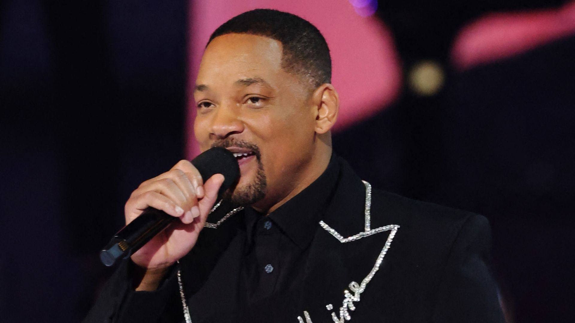 Will Smith: Estudia español con profesora privada para comunicarse con público latino.