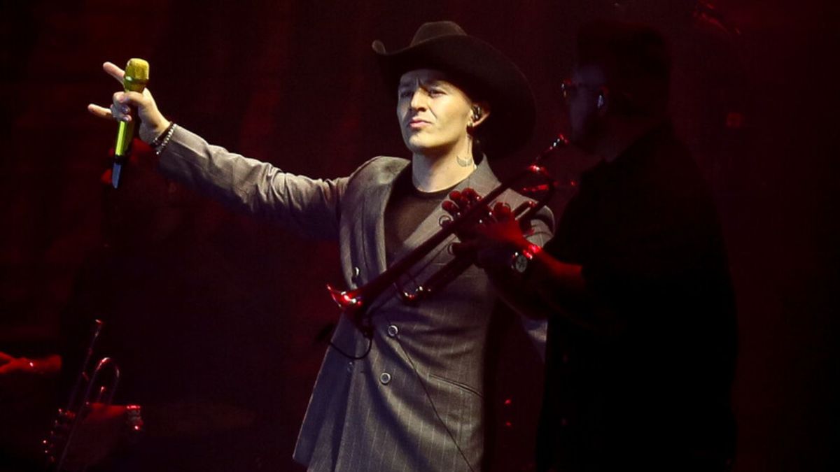 Durante la conversación, el cantante habló sobre etapas de su vida en las que enfrentó dificultades personales.