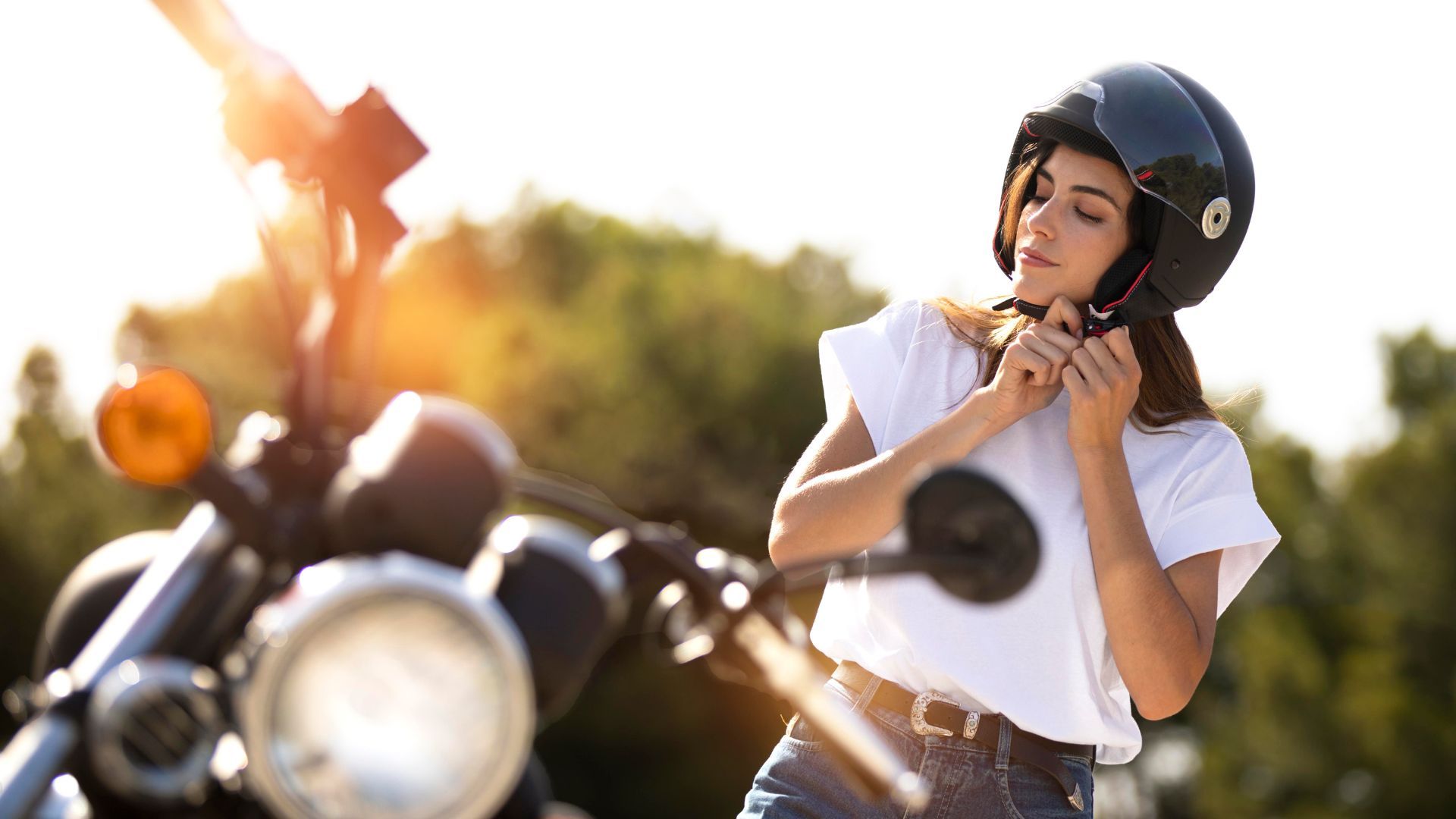 El buen uso del casco es necesario para salvaguardar la vida.
