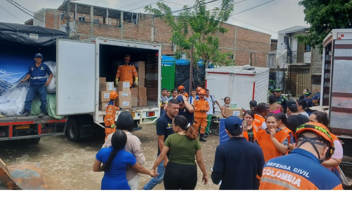 Ayudas humanitarias a damnificados de Nueva Esperanza, oriente de Cali