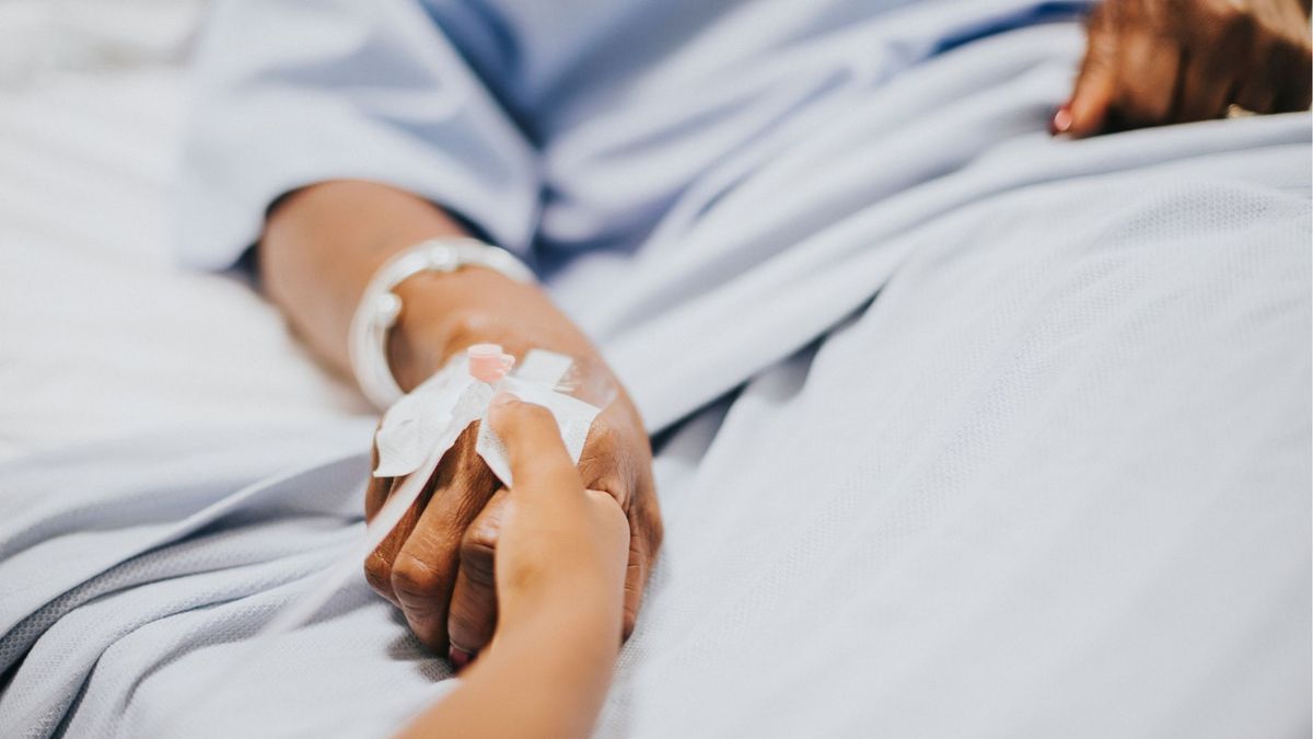 La joven decidió acabar con su vida, pero fracasó en su intentó y quedó parapléjica.