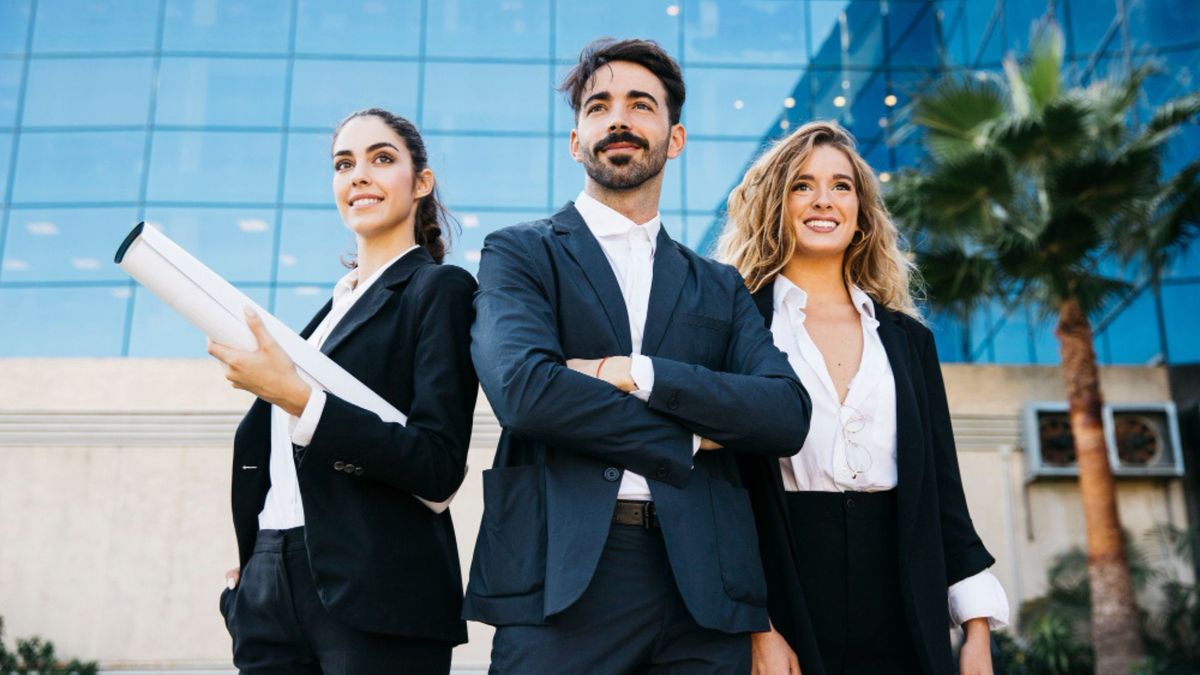 Pese a ser festivos, varias empresas deben seguir funcionando esos días, como las de alimentos, seguridad y medios de comunicación, entre otras.