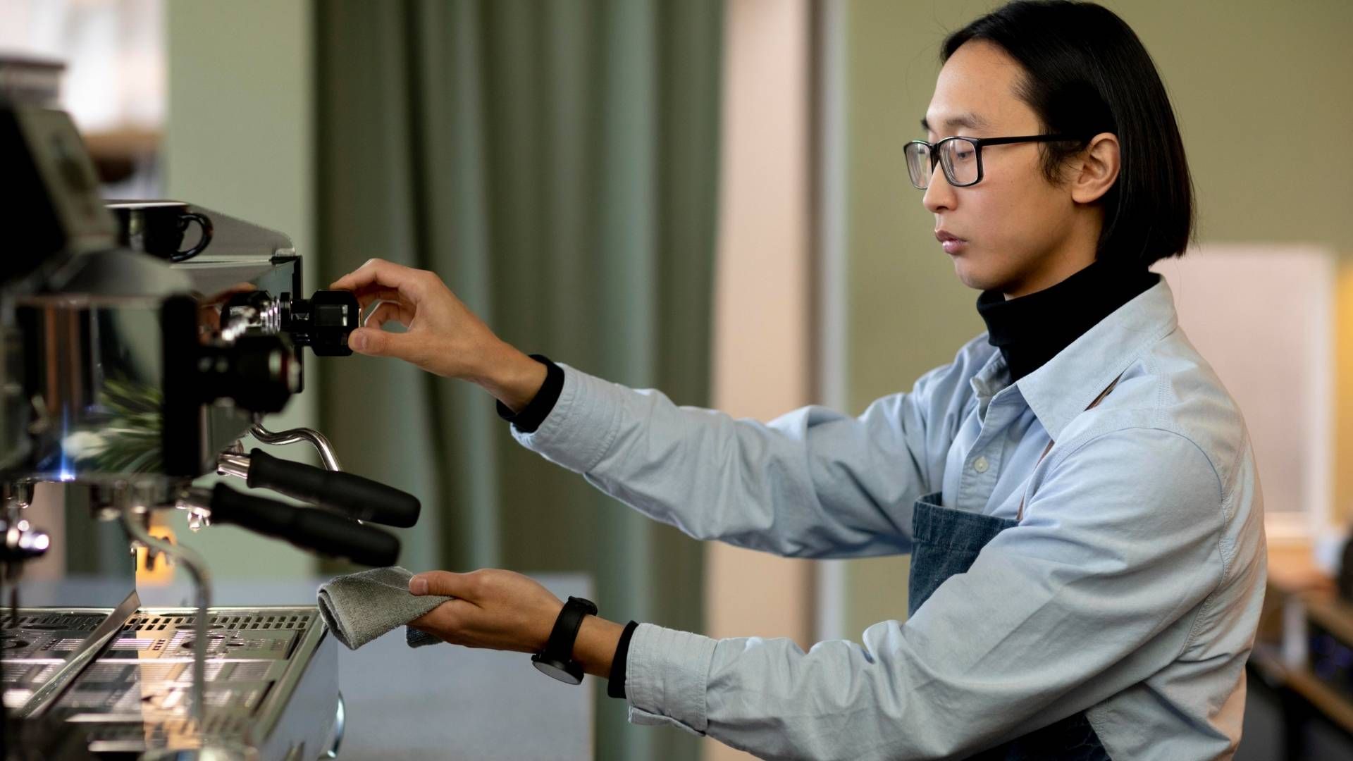 Empresas del sector café enfrentan ajustes en costos y distribución tras la salida de proveedores.