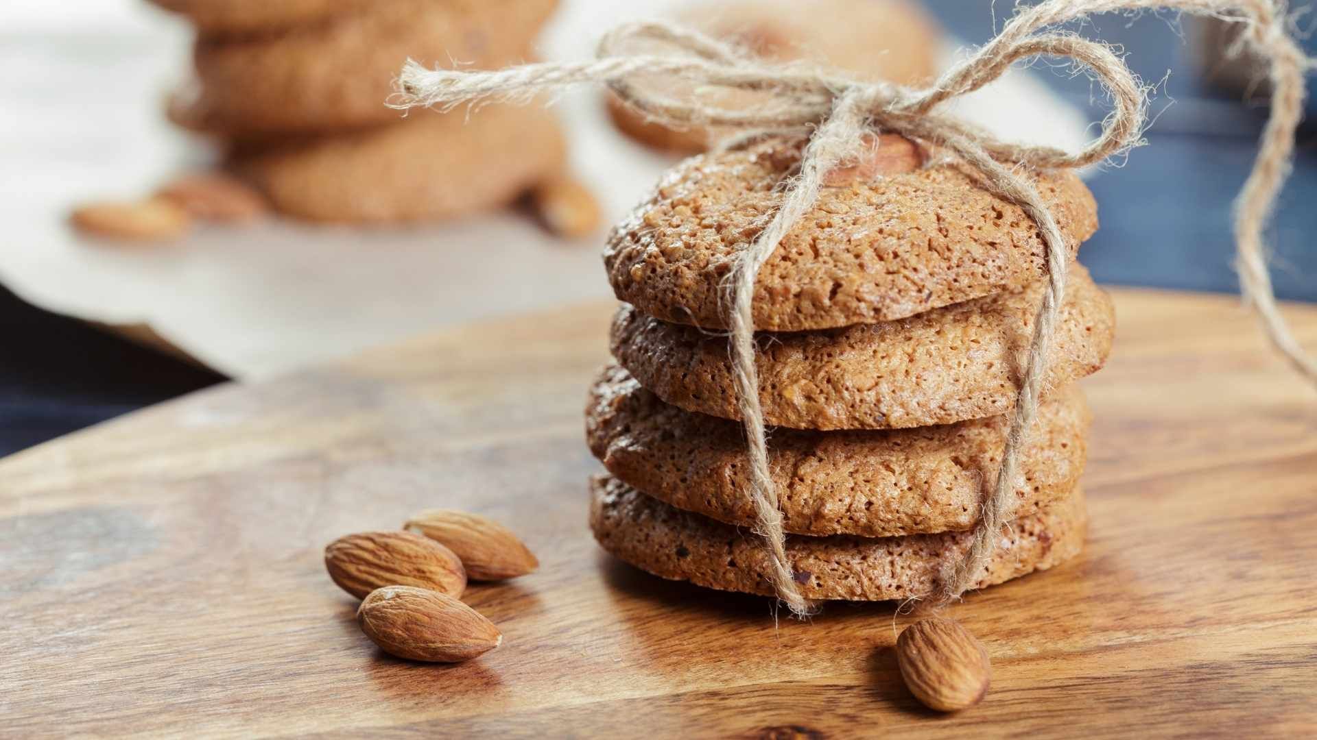 Galletas de almendra es una opción sin harinas refinadas y con mayor contenido de fibra.