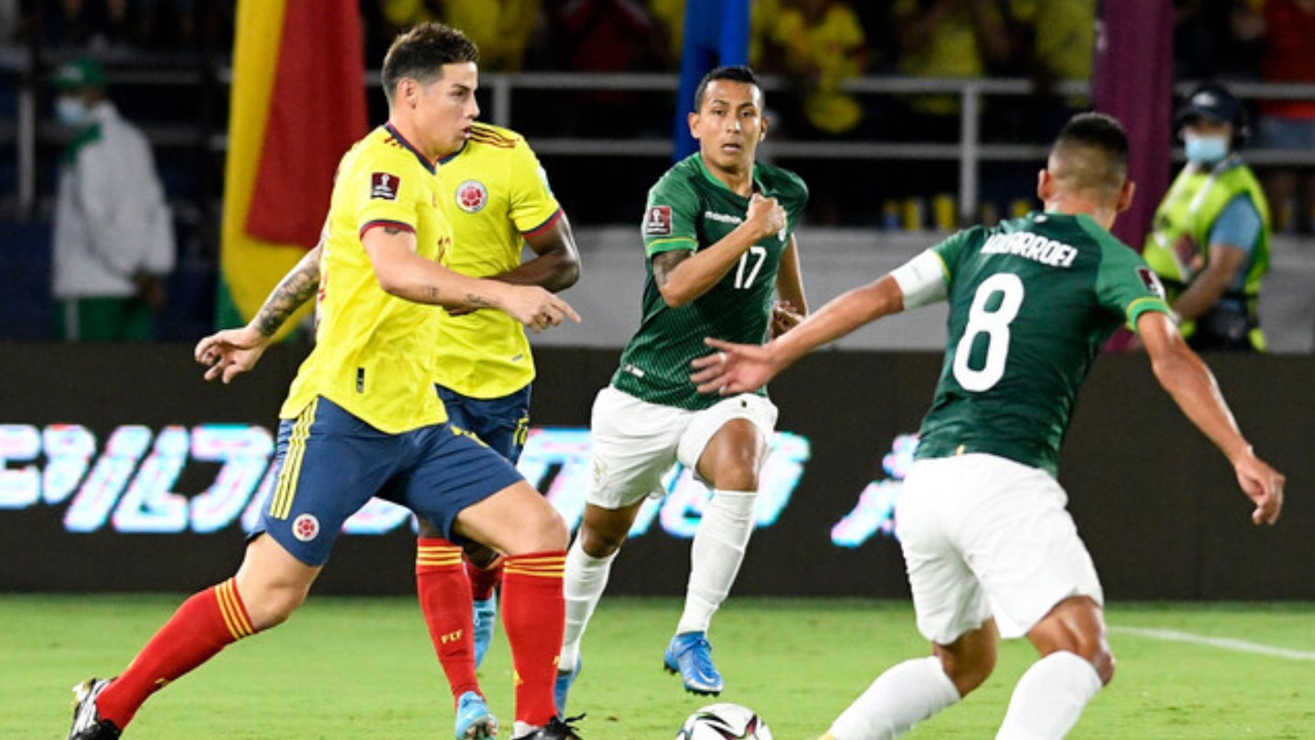 En las eliminatorias, cada selección ganó como local.