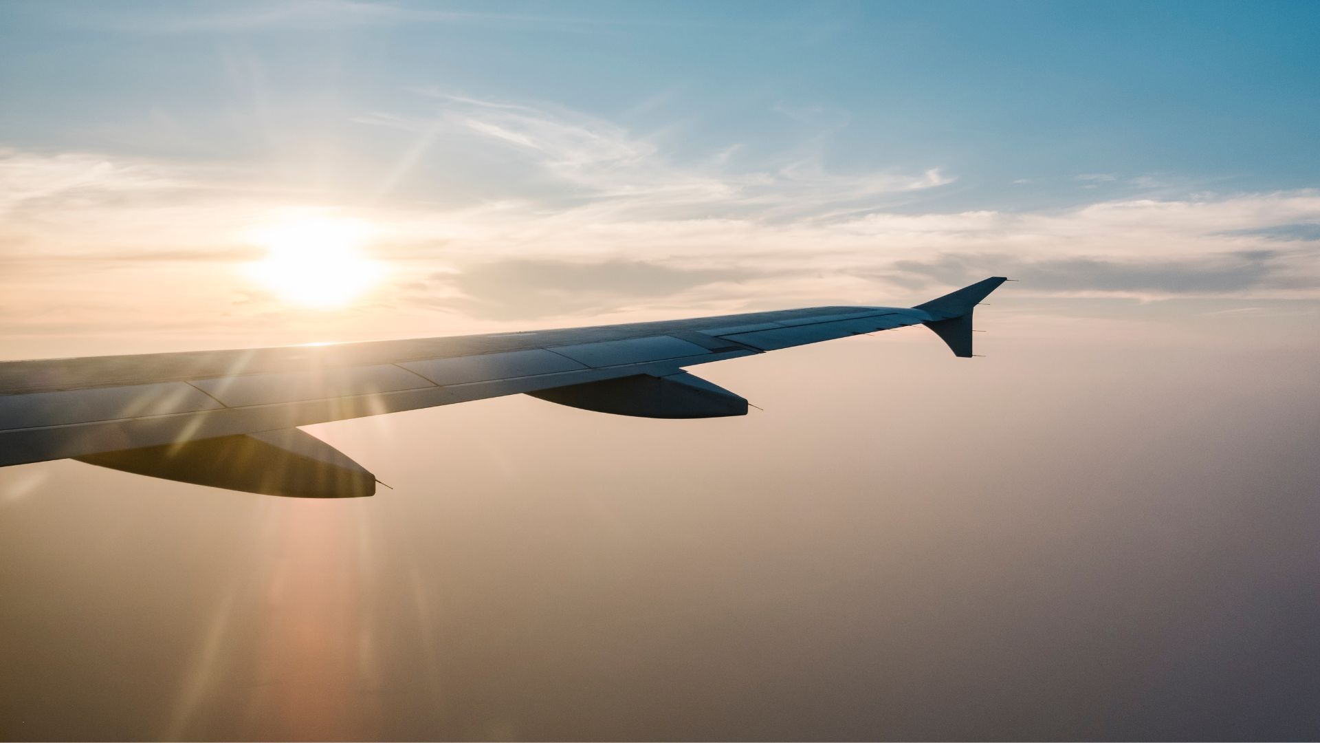 Avianca indicó que iniciaría un proceso legal contra el influencer involucrado.