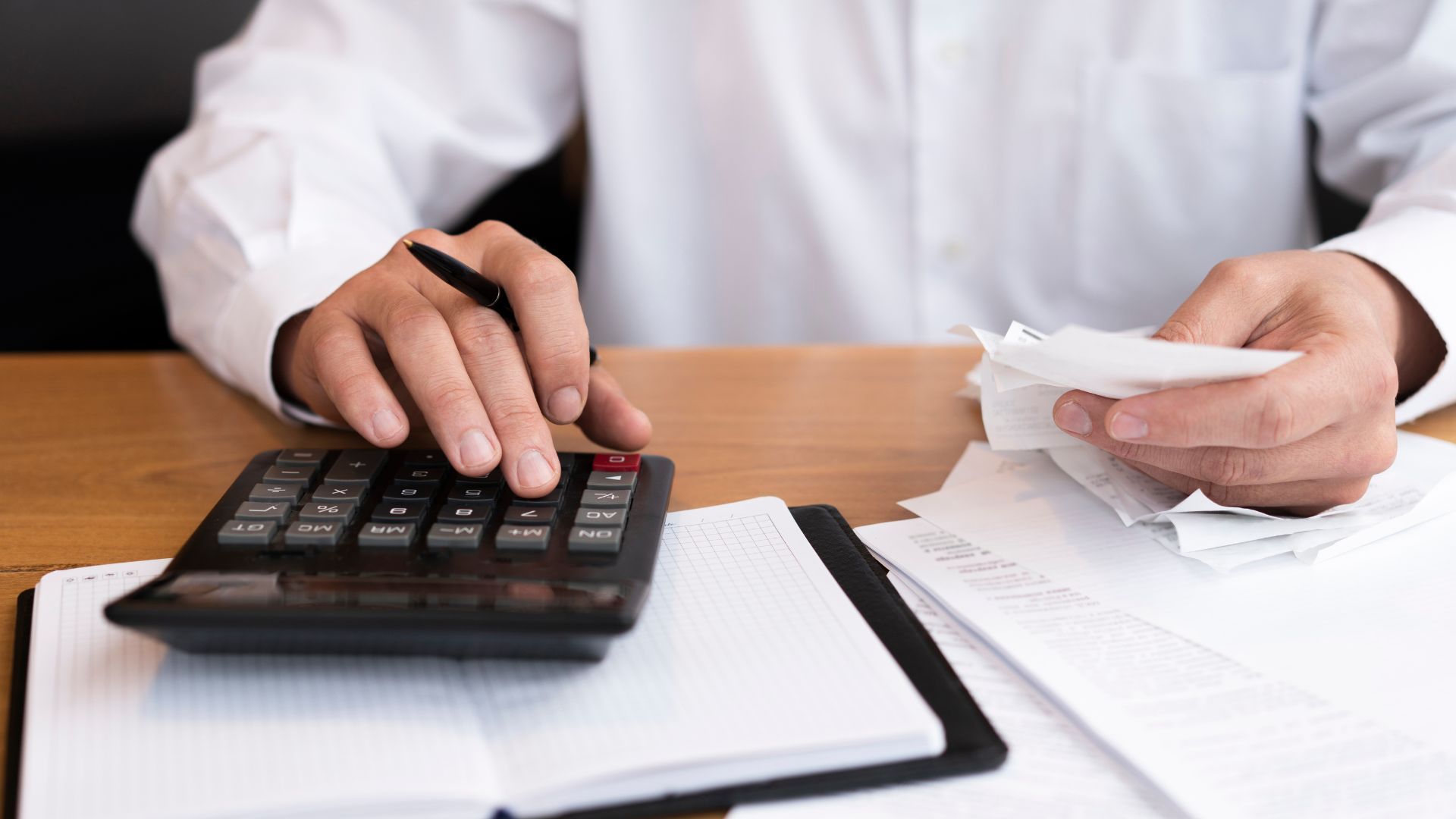 Los colombianos en el exterior declaran por sus bienes en el país y los ingresos nacionales.