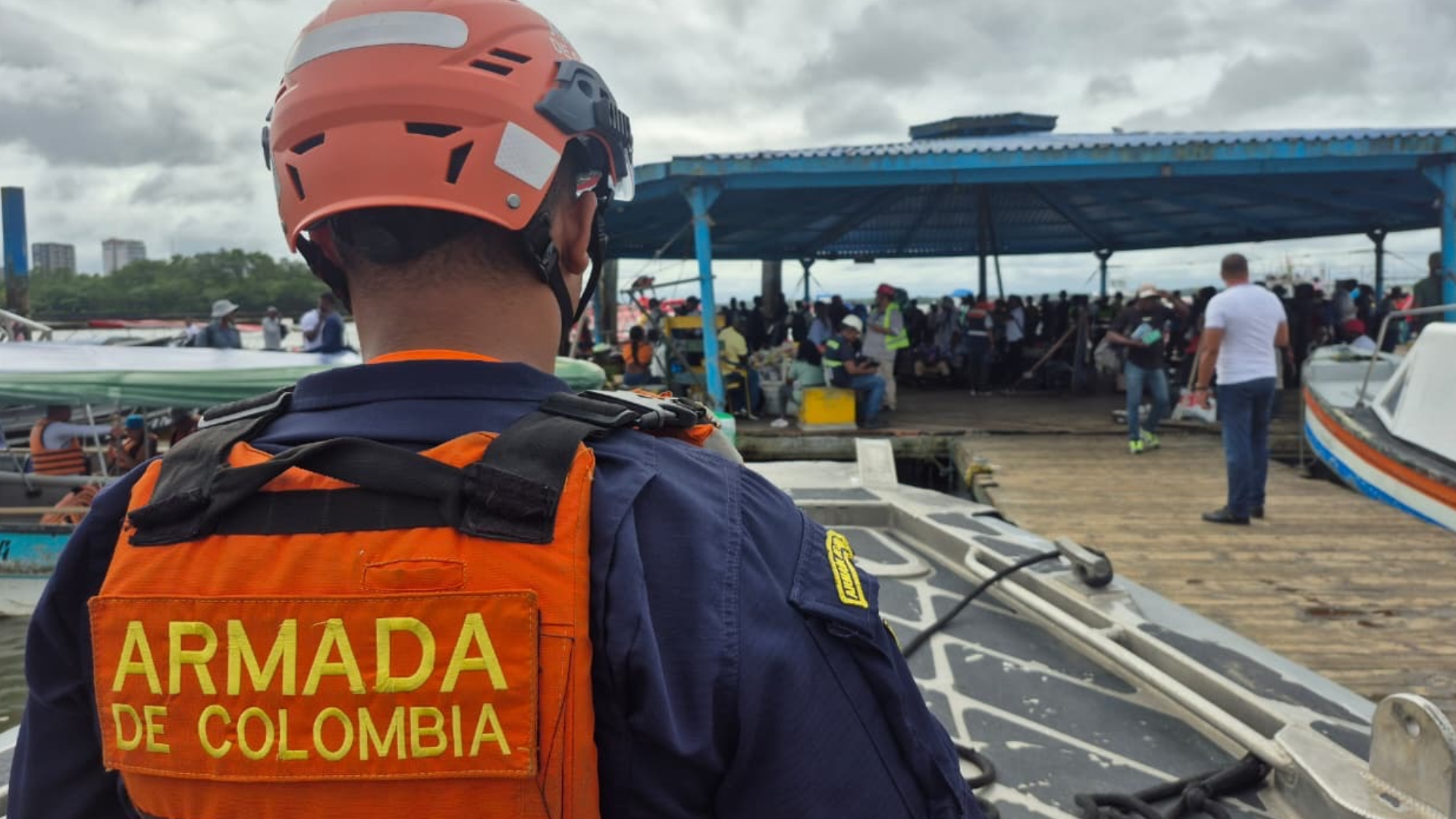 Marinos de la Armada Nacional. 