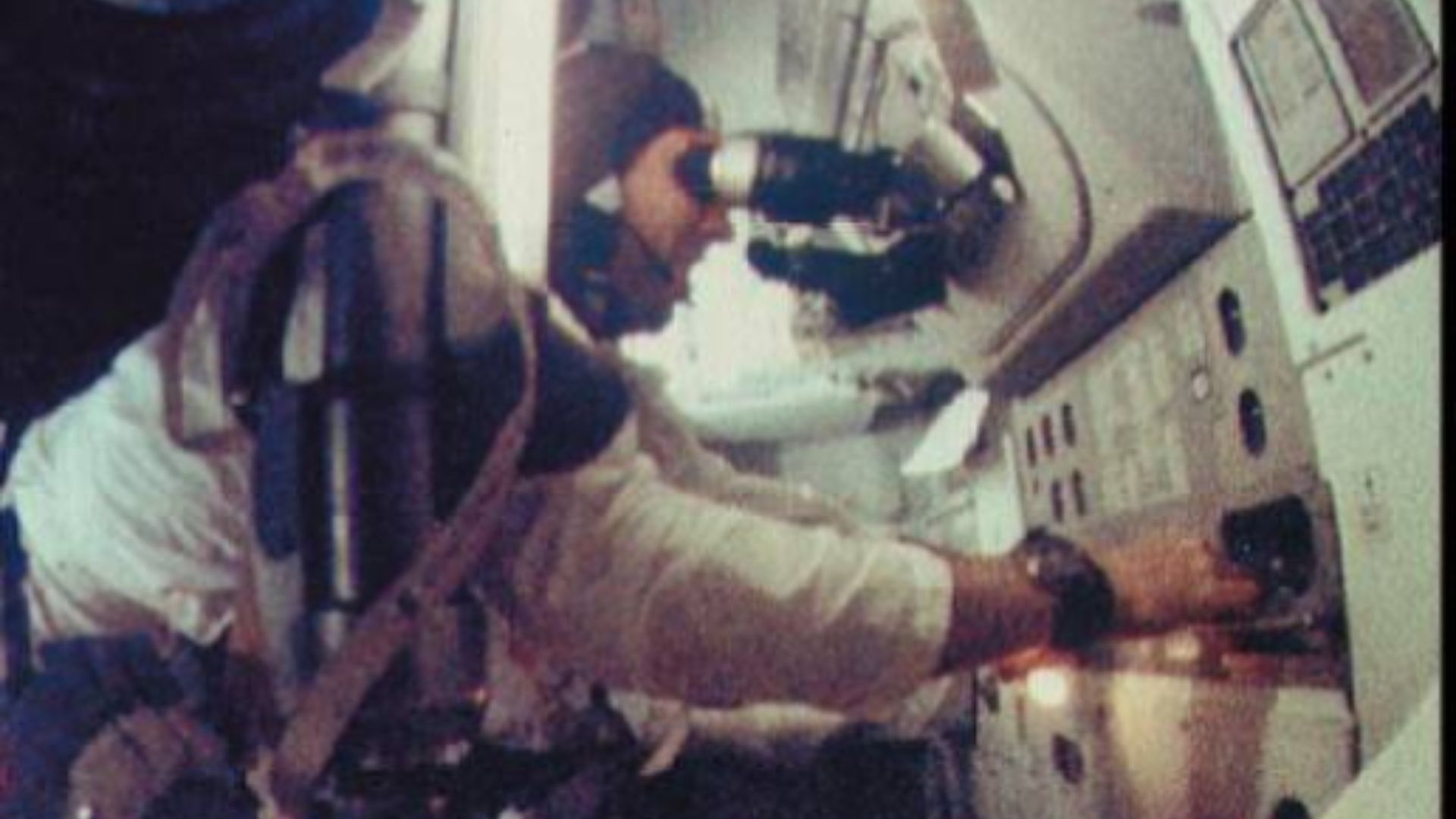 La misión Apollo 8, se llevó a cabo en 1968.