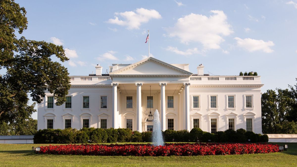 Donald Trump fue informado en la Casa Blanca.