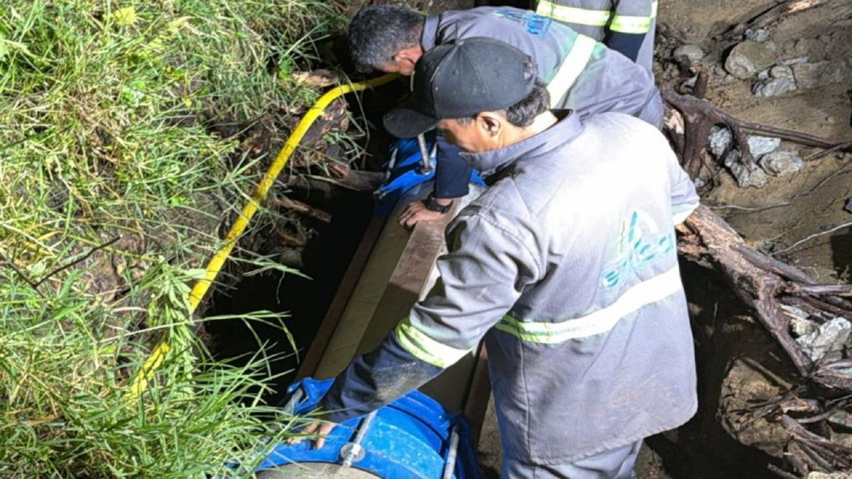 Daño en tubo deja sin agua Calarcá, Quindío.