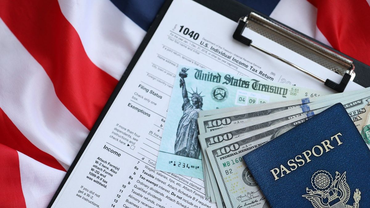 Un funcionario consular es el que define quién paga la fianza y de cuál monto.