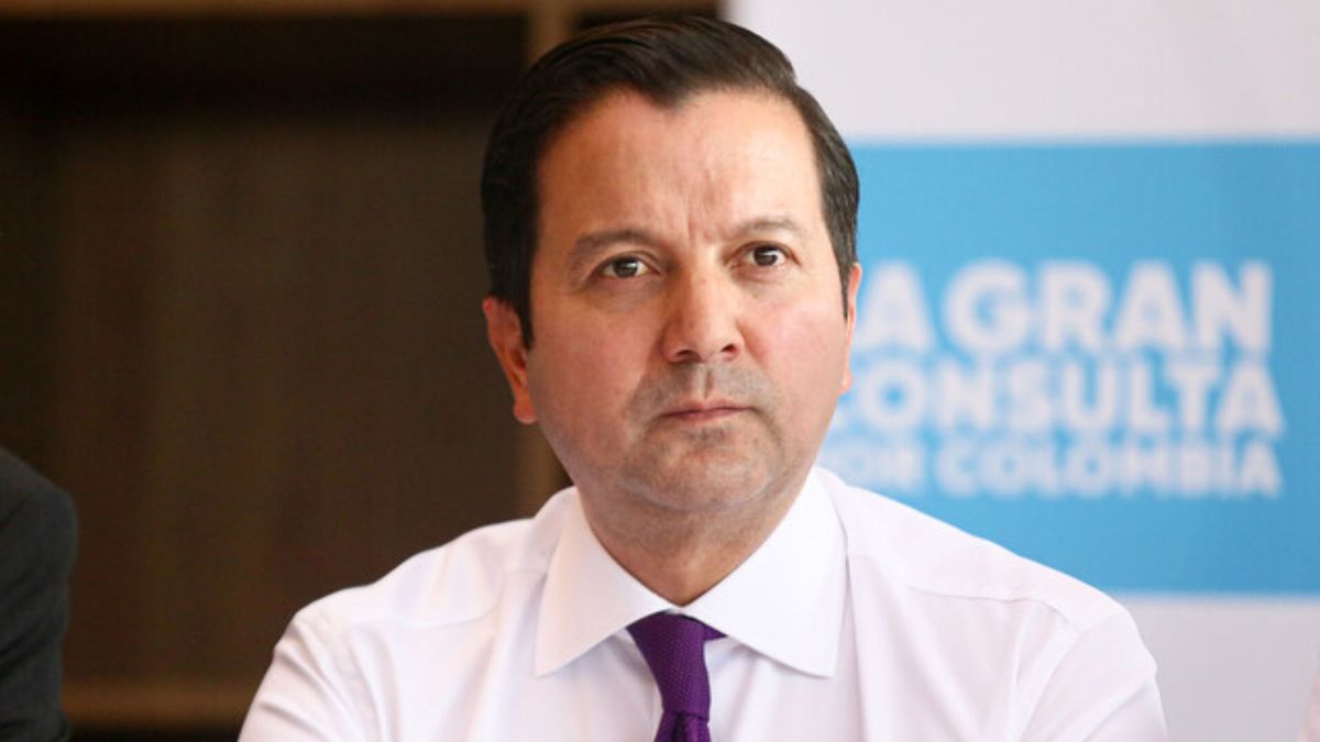 Luna exigió al Gobierno dar claridad sobre si existe o no una operación denominada “Grecia”, para interceptar las comunicaciones de los integrantes de la oposición en Colombia.