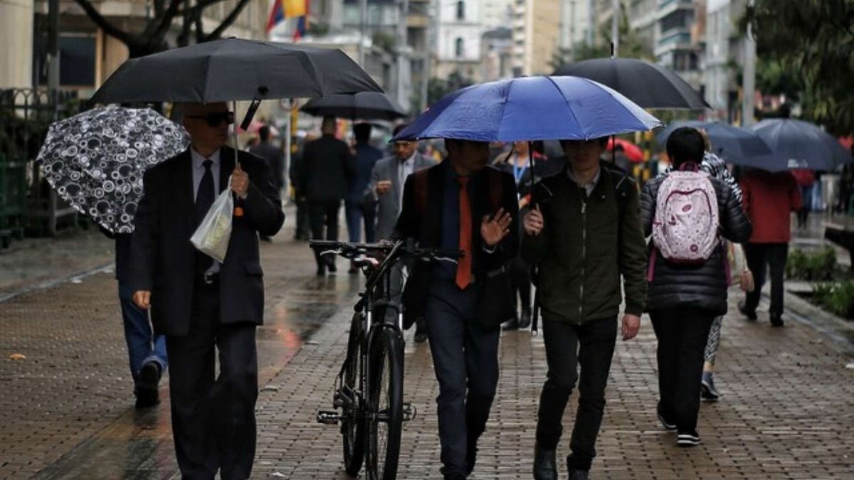 Las lluvias elevan el riesgo de crecientes súbitas y deslizamientos en zonas vulnerables de Colombia.