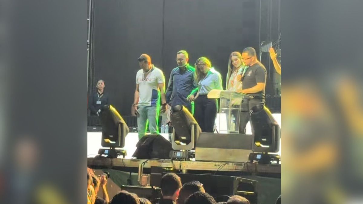 Piden a la Procuraduría evaluar suspensión de Cristian Portilla por presunto proselitismo en Bucaramanga.