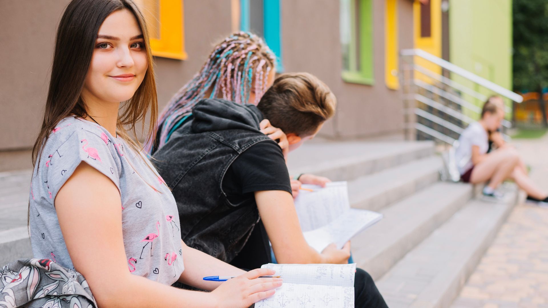 Los interesados pueden aplicar a diferentes carreras, tanto presencial como virtualmente.