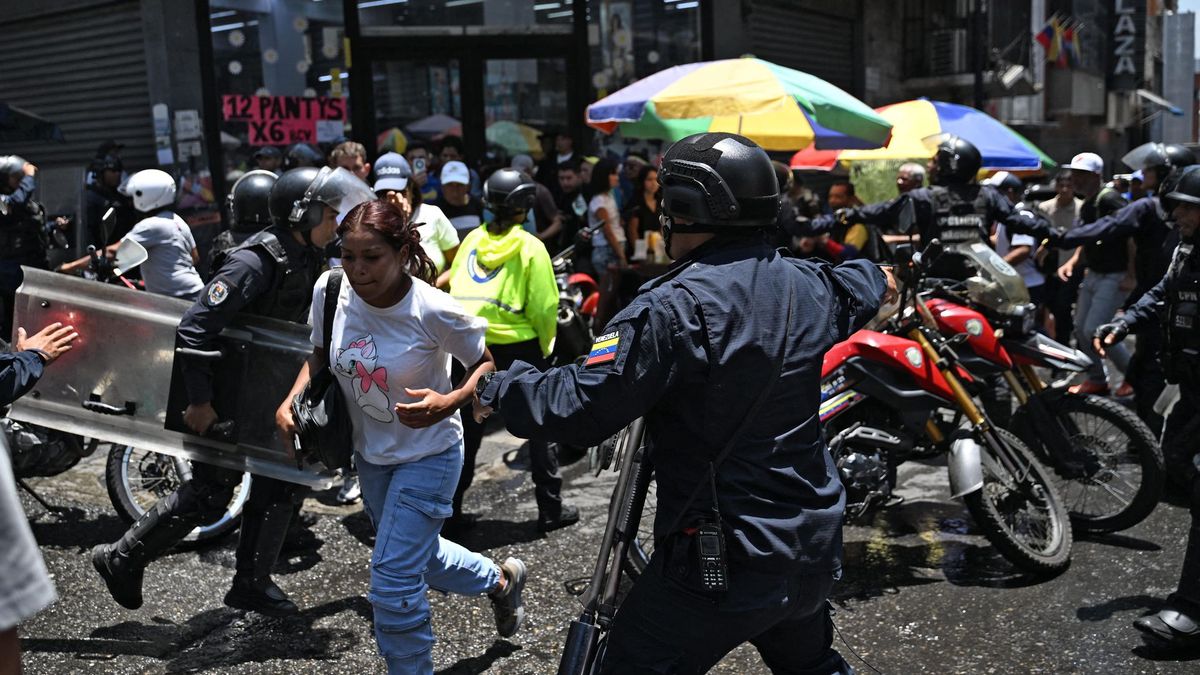 Manifestaciones en Caracas por el aumento salario mínimo