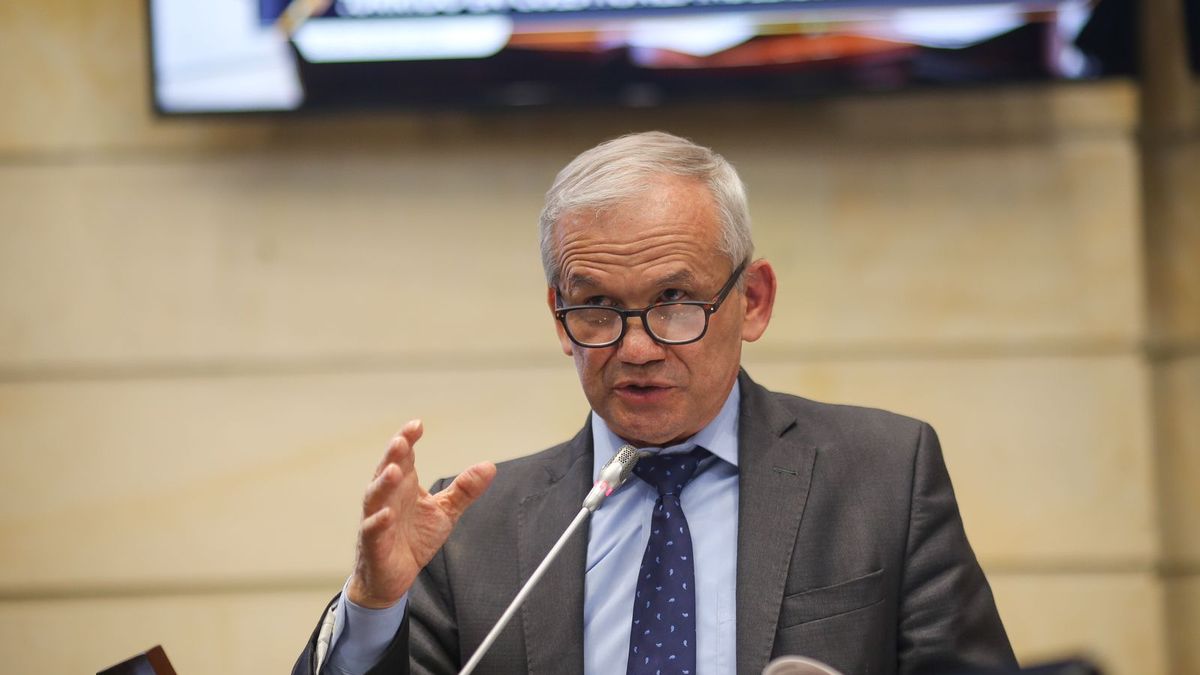 Carlos Ramón González