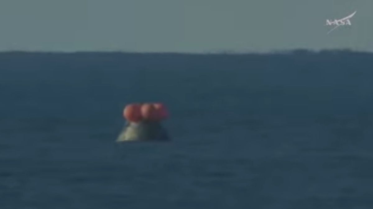 La cápsula espera el rescate de Estados Unidos.