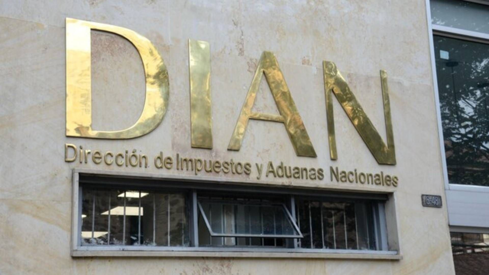 Las entidades públicas podrán suspender actividades el 17 de abril, de acuerdo con el decreto vigente.