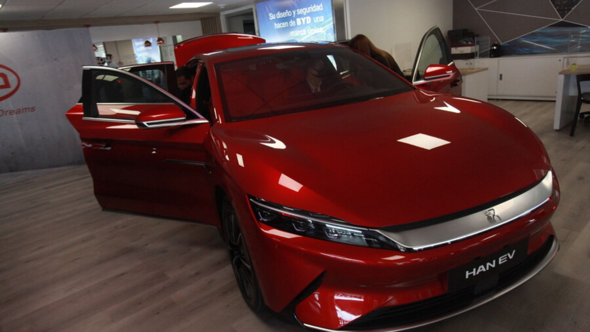 Se espera que vehículos no dependientes de gasolina sean vendidos con más fuerza.