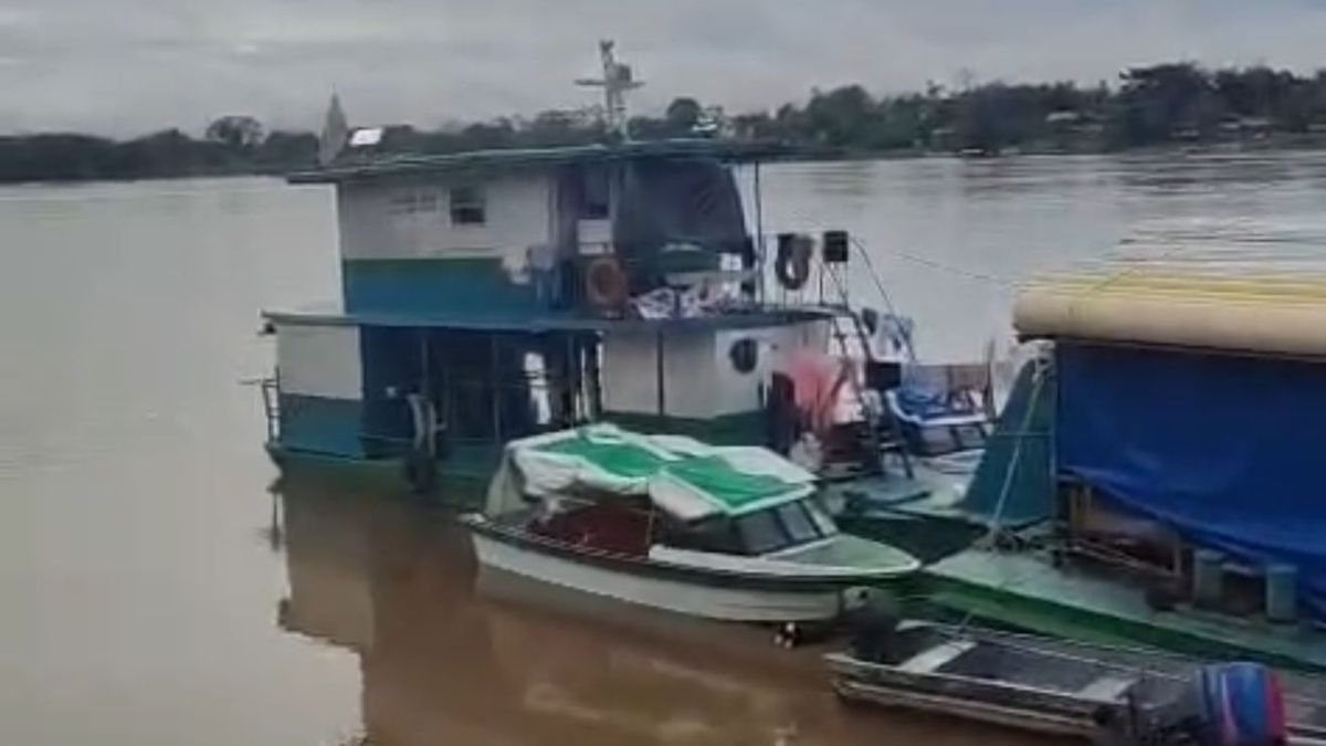 Embarcación que habría sido atacada.