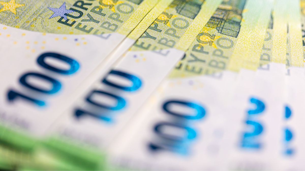 La moneda continúa volátil en el mercado internacional.