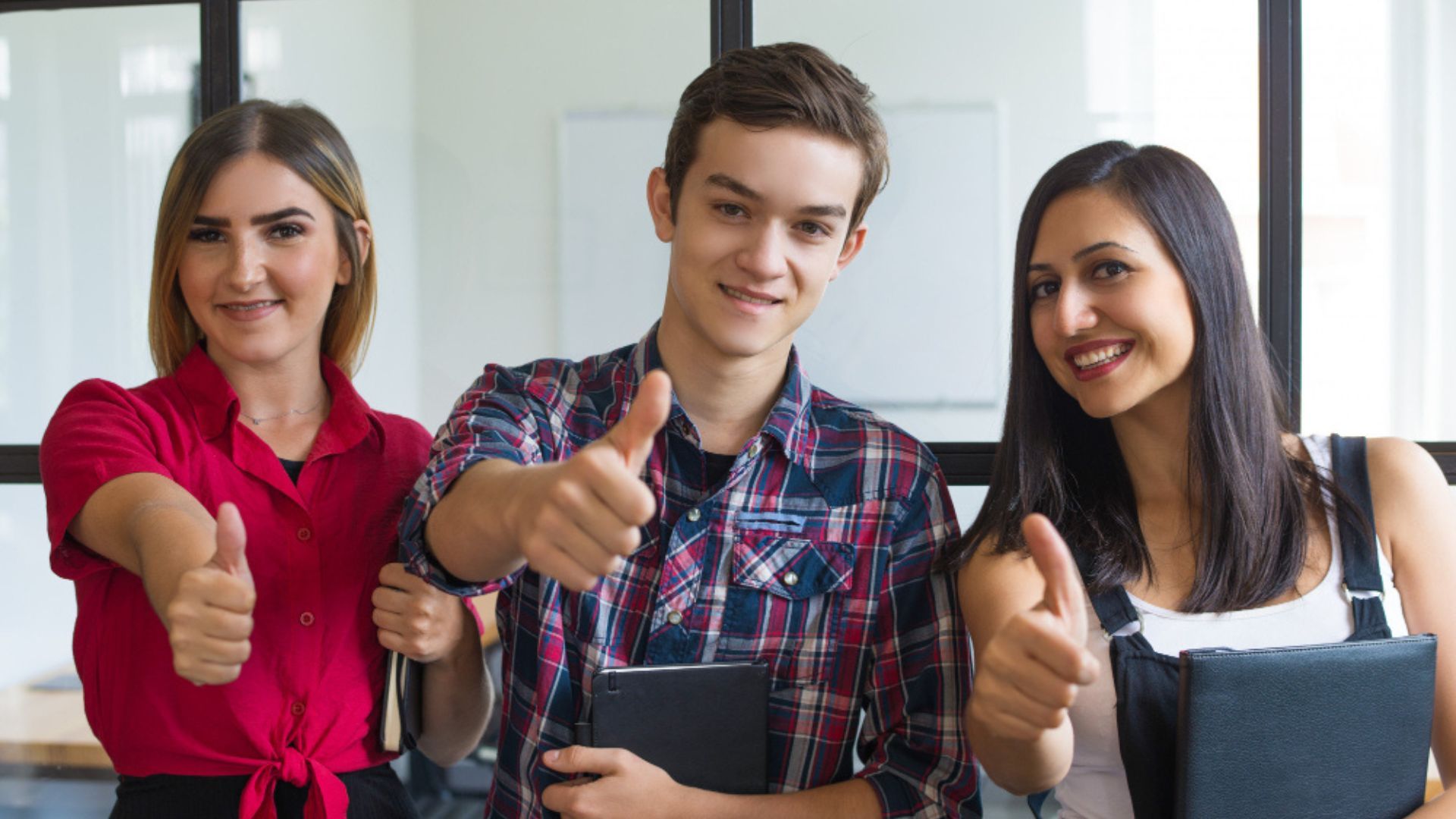 El proceso para postularse se hace completamente en línea, a través de la plataforma oficial de la Agencia Pública de Empleo del SENA. 