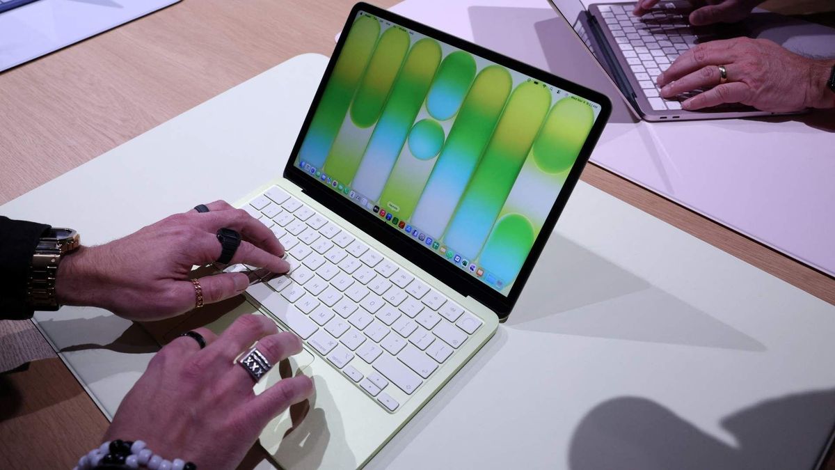 La MacBook Neo limita su rendimiento en tareas técnicas que requieren alta capacidad de procesamiento.