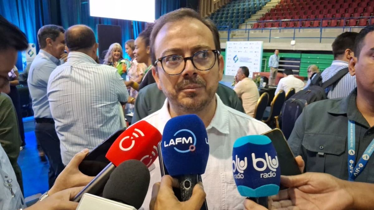 “Democratización de la energía”: la apuesta del Gobierno para desmontar el modelo actual eléctrico en Colombia