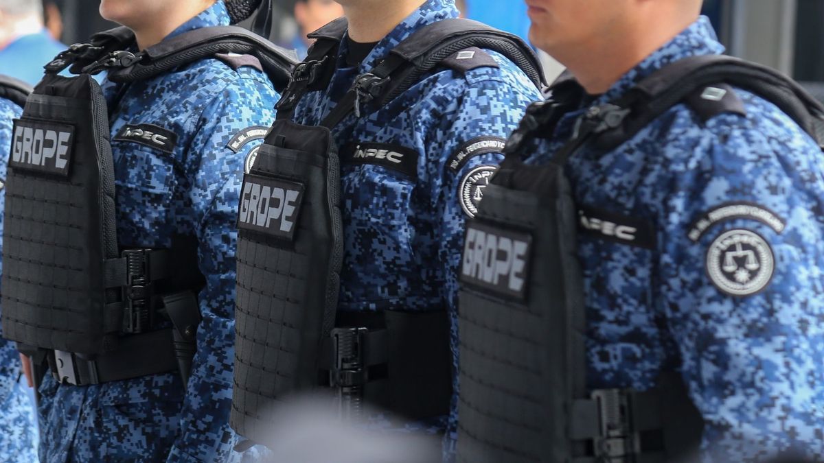 La Procuraduría suspendió a doce funcionarios del Inpec presuntamente implicados en la parranda clandestina del 8 de abril en la cárcel de Itagüí.