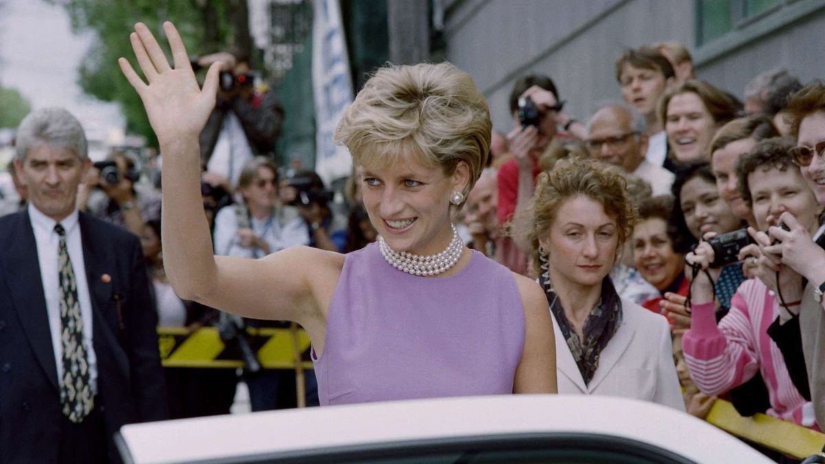 Los vestidos de la princesa Diana acompañaron momentos clave de su vida pública y su relación con la moda.