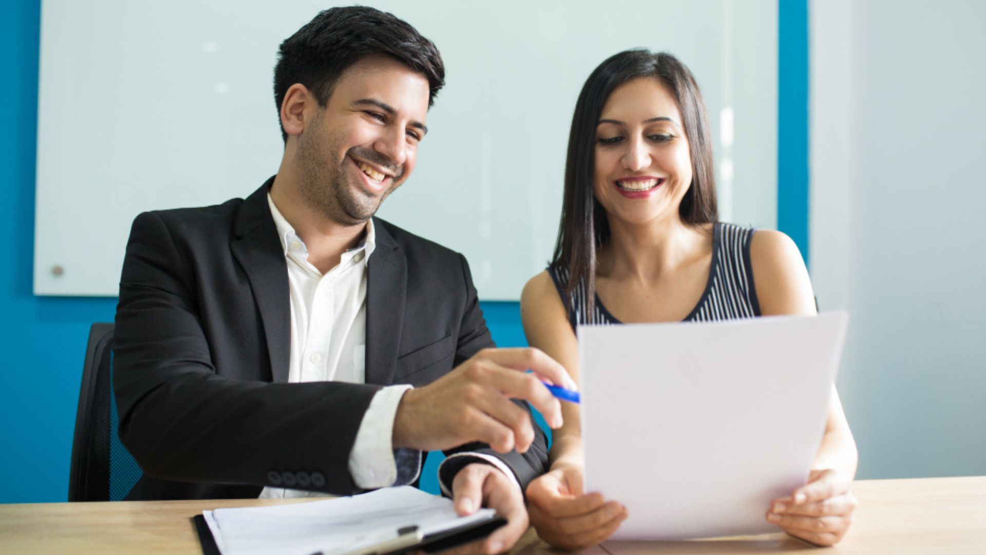 Cuando el empleador no responde o se niega a realizar los pagos, el trabajador puede acudir a instancias legales. 