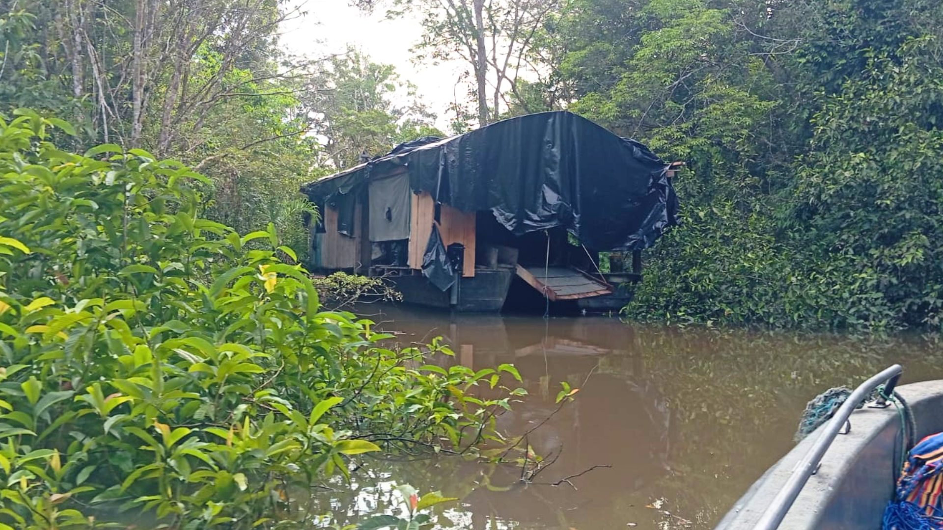 Operaciones contra la minería ilegal por parte del Ejército Nacional. 