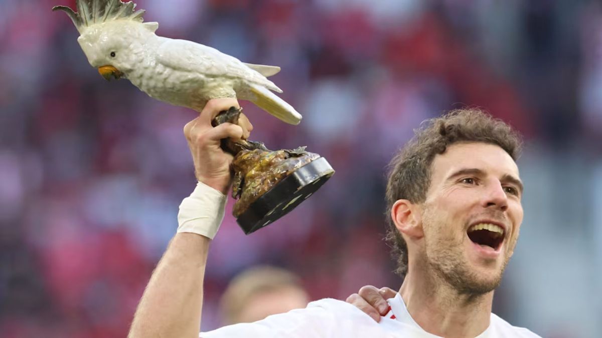 El jugador alemán fue el primero en celebrar con la Cacatúa.