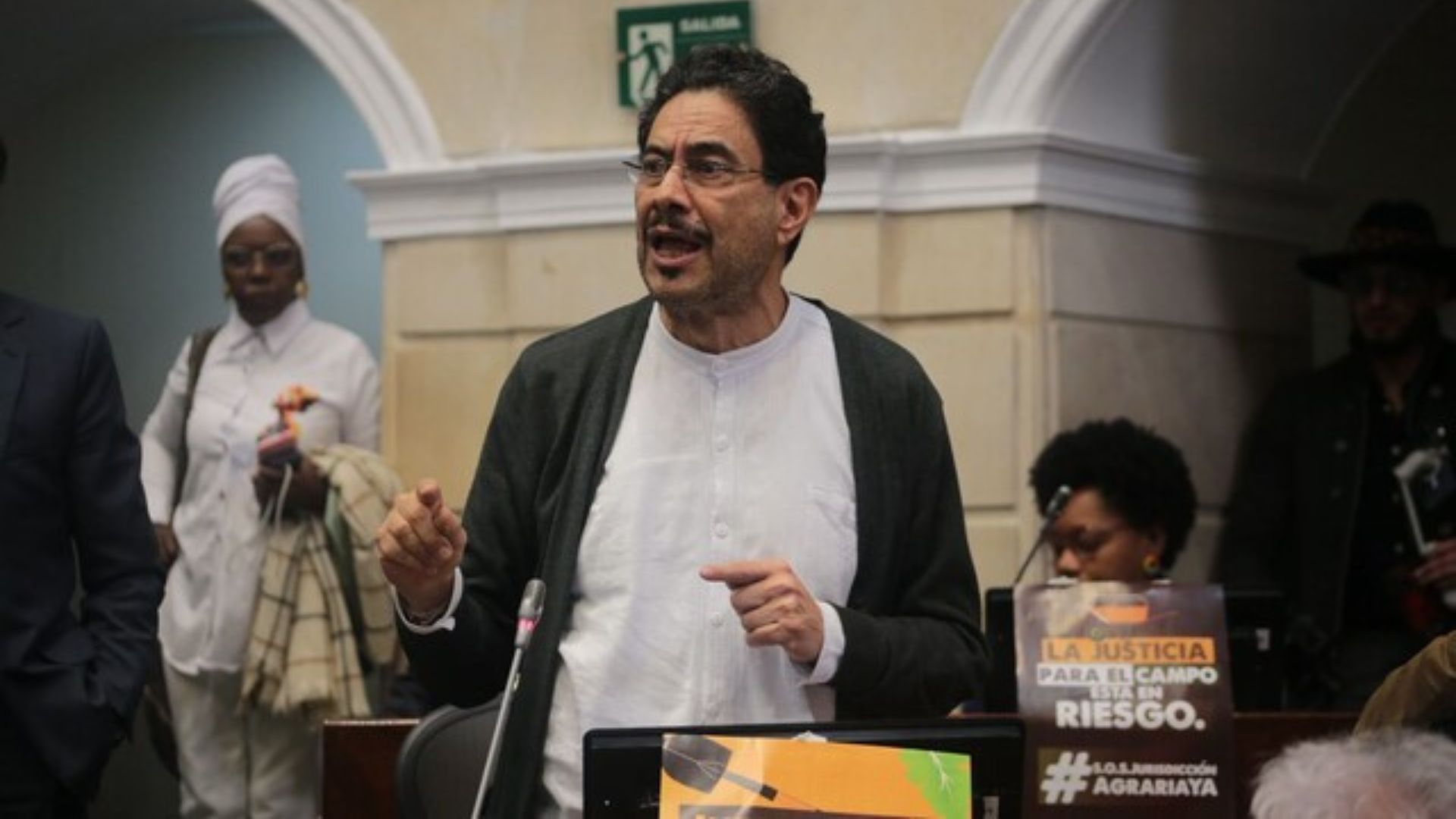 El candidato de la izquierda realizó un cambio en su estrategia.