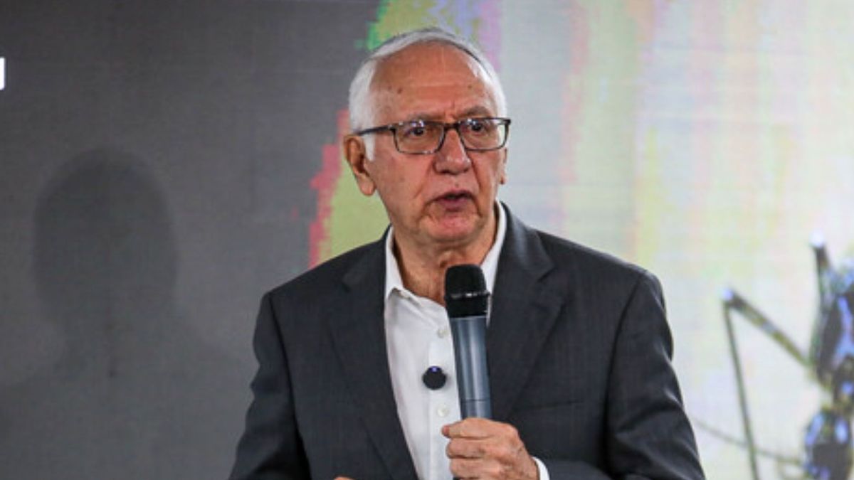 En este caso, la Comisión argumenta que el ministro actuaba como ministro delegatario, reemplazando al presidente, lo que habilitaría su investigación.