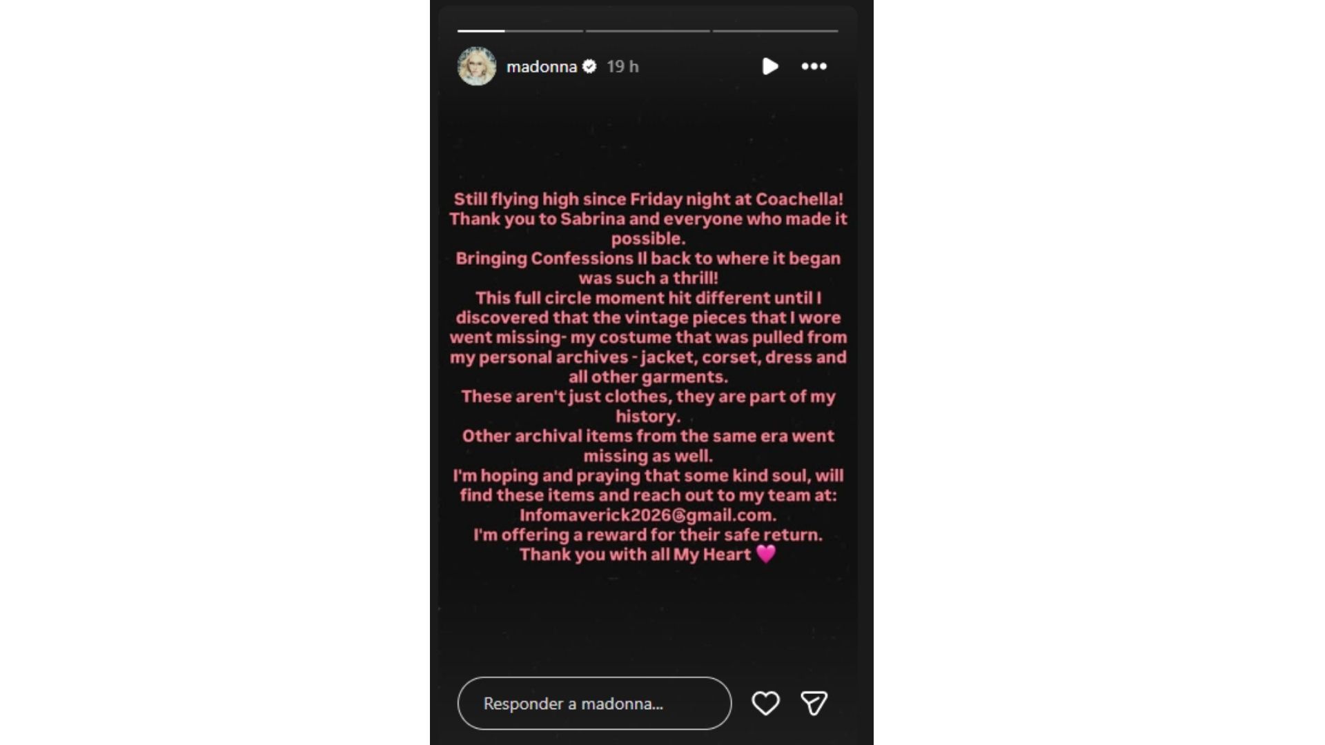 La cantante Madonna en el escenario de Coachella, donde usó las prendas que luego fueron reportadas como desaparecidas.