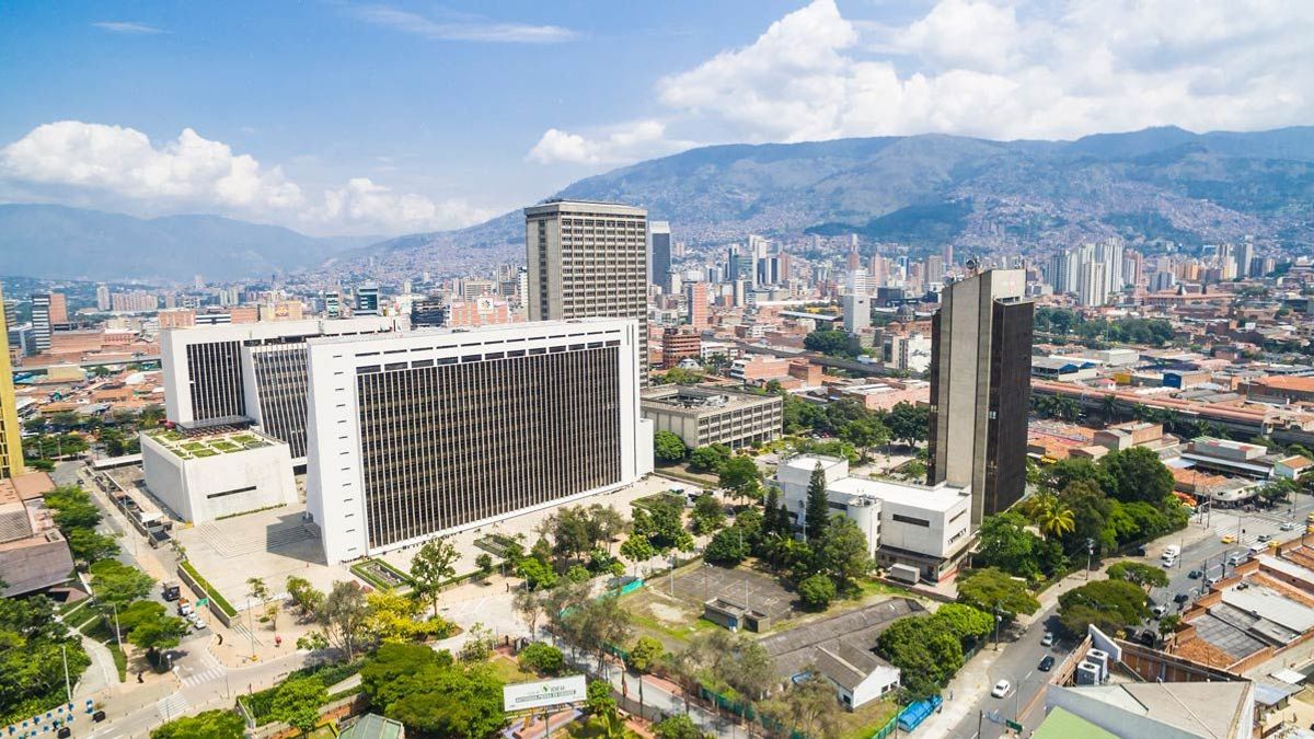 Panorámica de la Alcaldía de Medellín